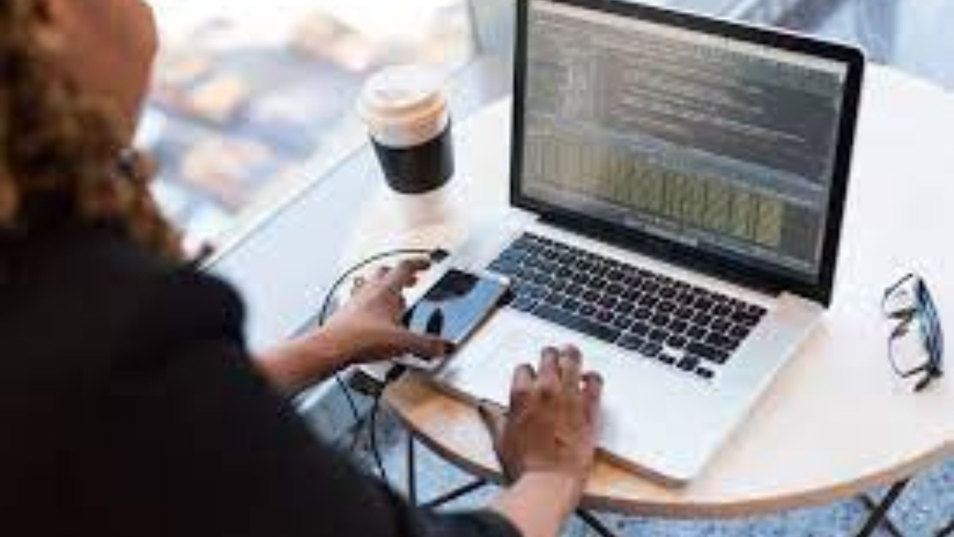 Cloud software boosts collaboration.