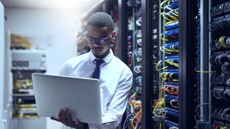 How to Choose the Right Hardware for High-Performance Computing