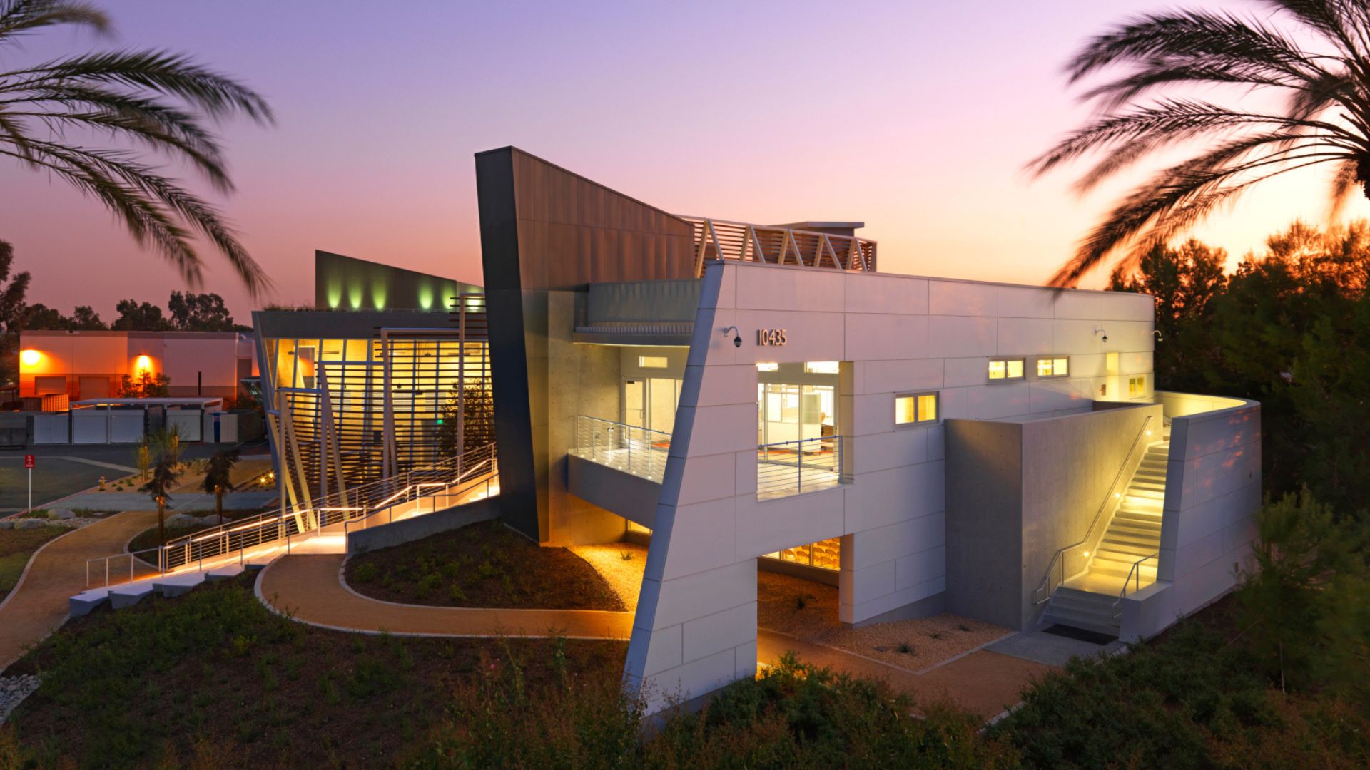 Innovative Architectural Solutions Using Smart Technology